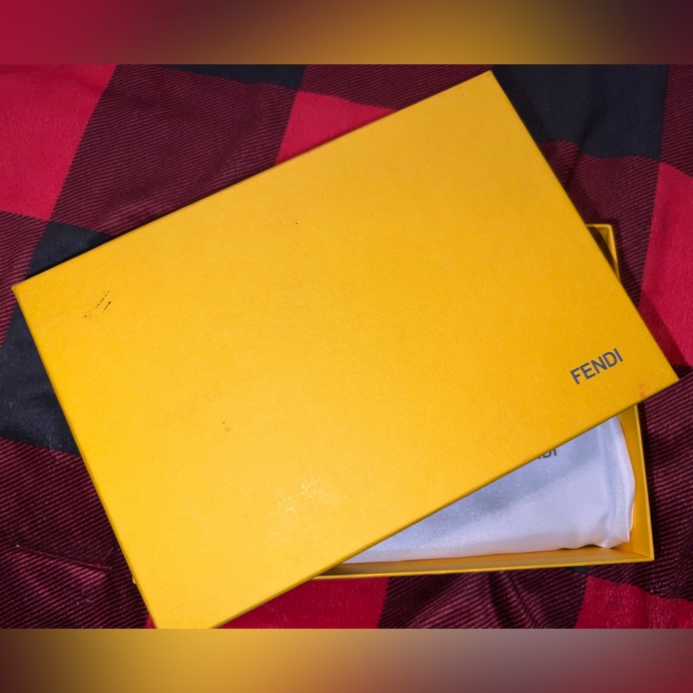 EUC Fendi Long Wallet with box and dust bag! - Picture 2 of 12